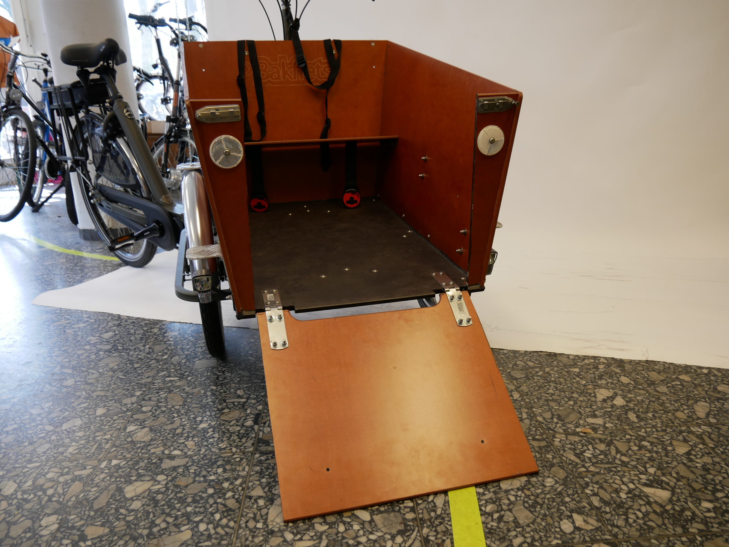 Bakfiets CargoTrike narrow Steps radwerkgallien.de